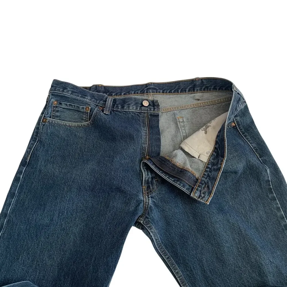 Levi's 505 Men's Size 42x30 Regular Fit Straight Leg Non-Stretch Denim Jeans